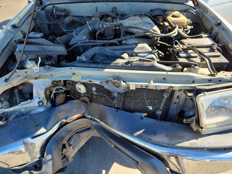 Photo 11 from auction – 2001 TOYOTA 4RUNNER with VIN JT3GN86R410181856