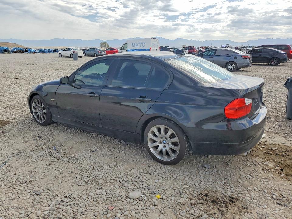Foto 2 de la subasta – 2008 BMW 328 con VIN WBAVC93558K039267