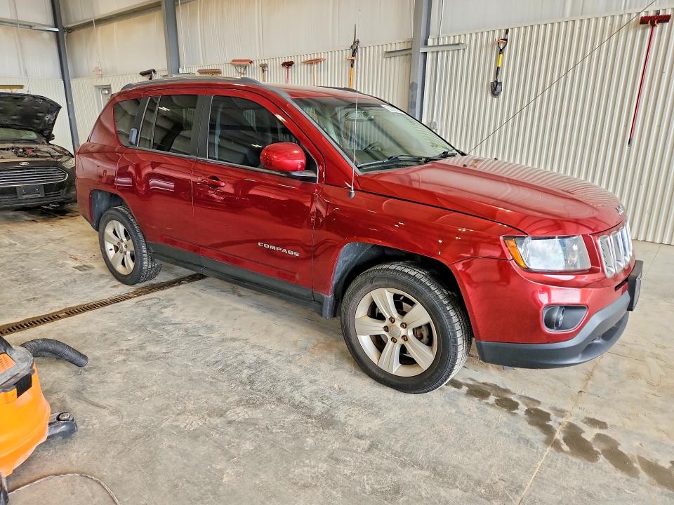 Photo 4 from auction – 2014 JEEP COMPASS with VIN 1C4NJDEB3ED521038