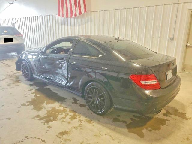 Photo 2 from auction – 2015 MERCEDES-BENZ C with VIN WDDGJ4HBXFG389020