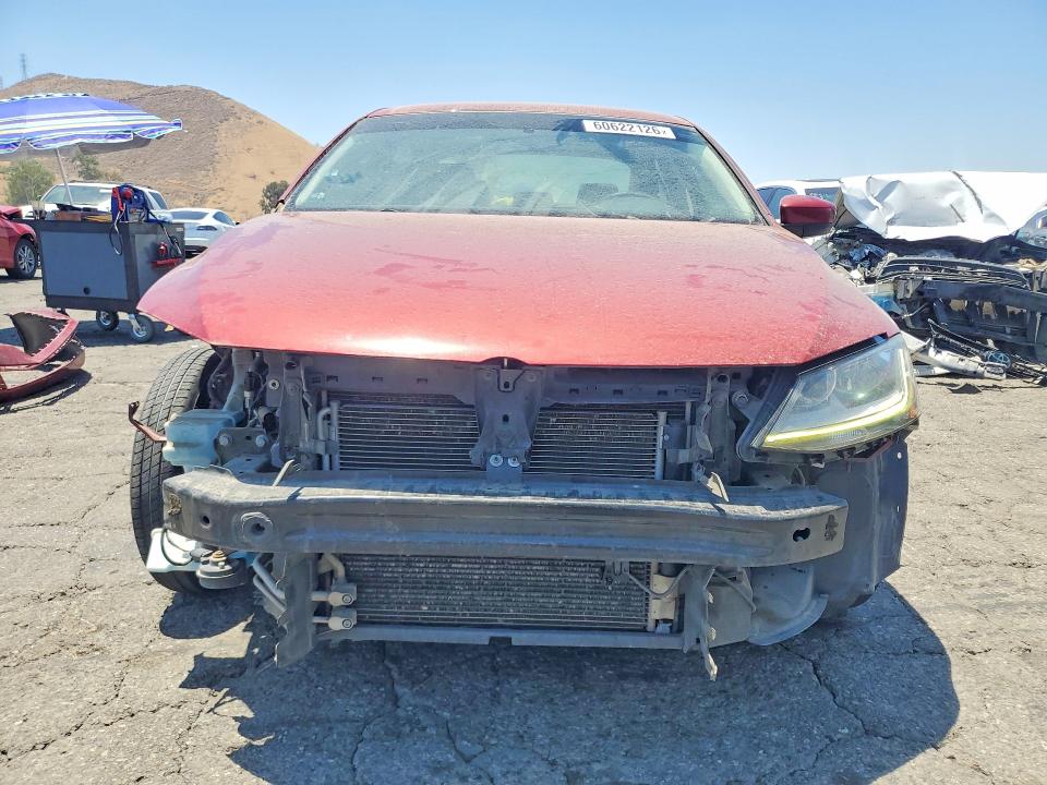 Снимка 5 от търг – 2017 VOLKSWAGEN JETTA с VIN 3VW2B7AJ6HM390546