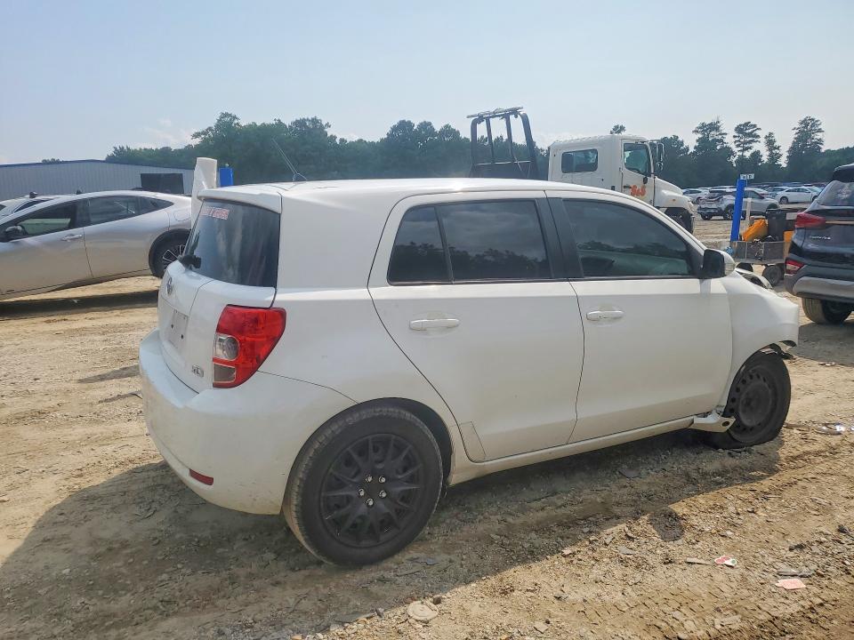 Photo 3 from auction – 2010 TOYOTA SCION with VIN JTKKU4B49AJ054745