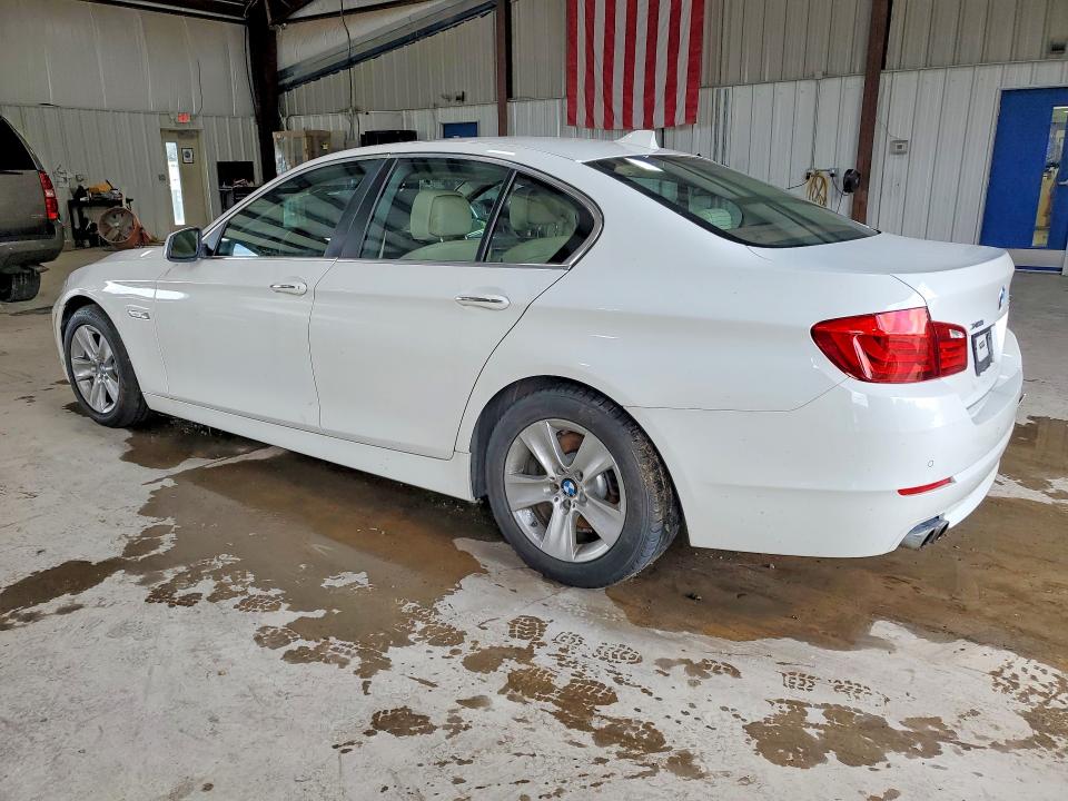 Photo 2 from auction – 2013 BMW 528 with VIN WBAXH5C55DD112235