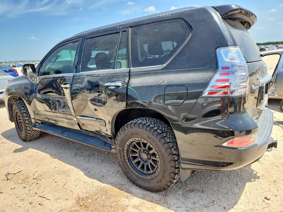 Photo 2 from auction – 2014 LEXUS GX with VIN JTJBM7FX8E5068581