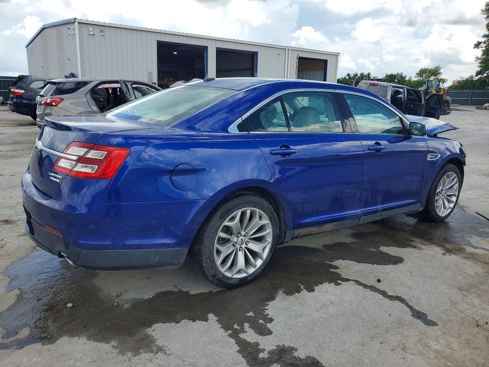 Photo 3 from auction – 2013 FORD TAURUS with VIN 1FAHP2F87DG230886