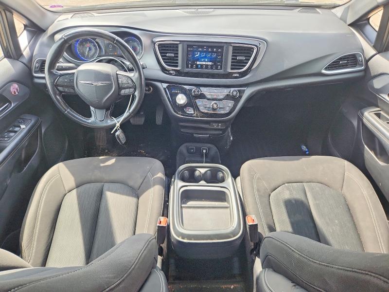 Photo 8 from auction – 2019 CHRYSLER PACIFICA with VIN 2C4RC1FGXKR742035