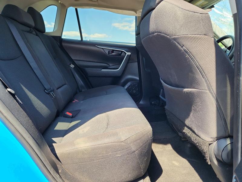 Photo 11 from auction – 2021 TOYOTA RAV4 with VIN 2T3F1RFV7MW170176