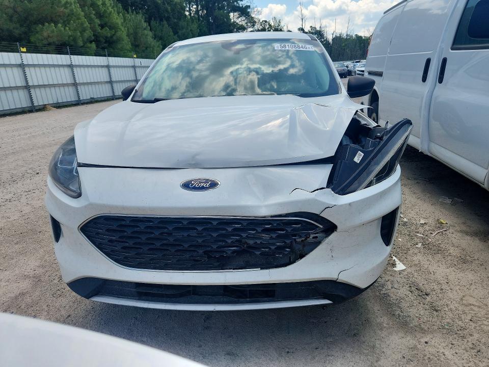 Photo 5 from auction – 2022 FORD ESCAPE with VIN 1FMCU9G60NUA60887