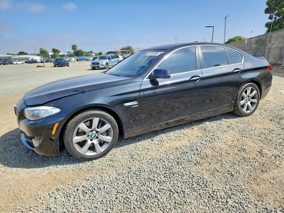 BMW 550 2011 with VIN WBAFU9C5XBC786348 - Photo from auction