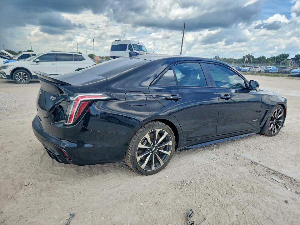 Photo 3 from auction – 2022 CADILLAC CT4-V with VIN 1G6D75RP7N0411089