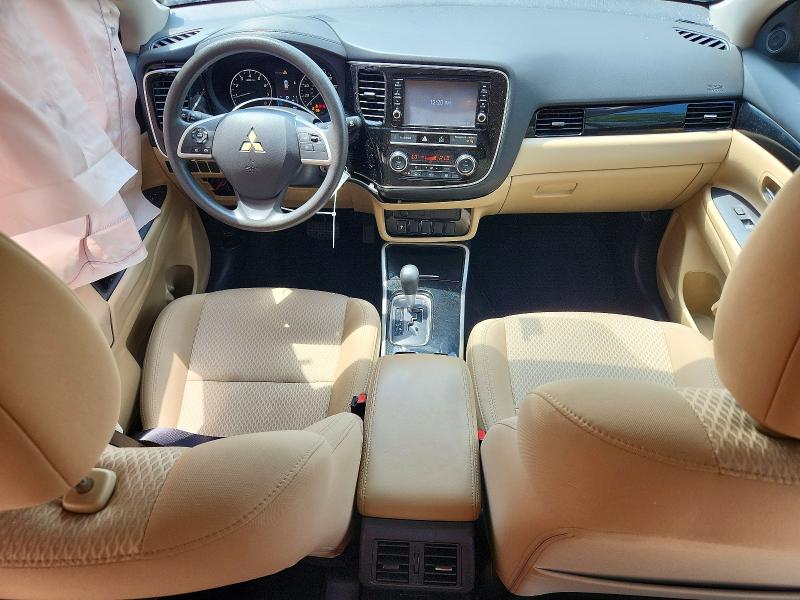 Photo 8 from auction – 2019 MITSUBISHI OUTLANDER with VIN JA4AD2A39KZ025839