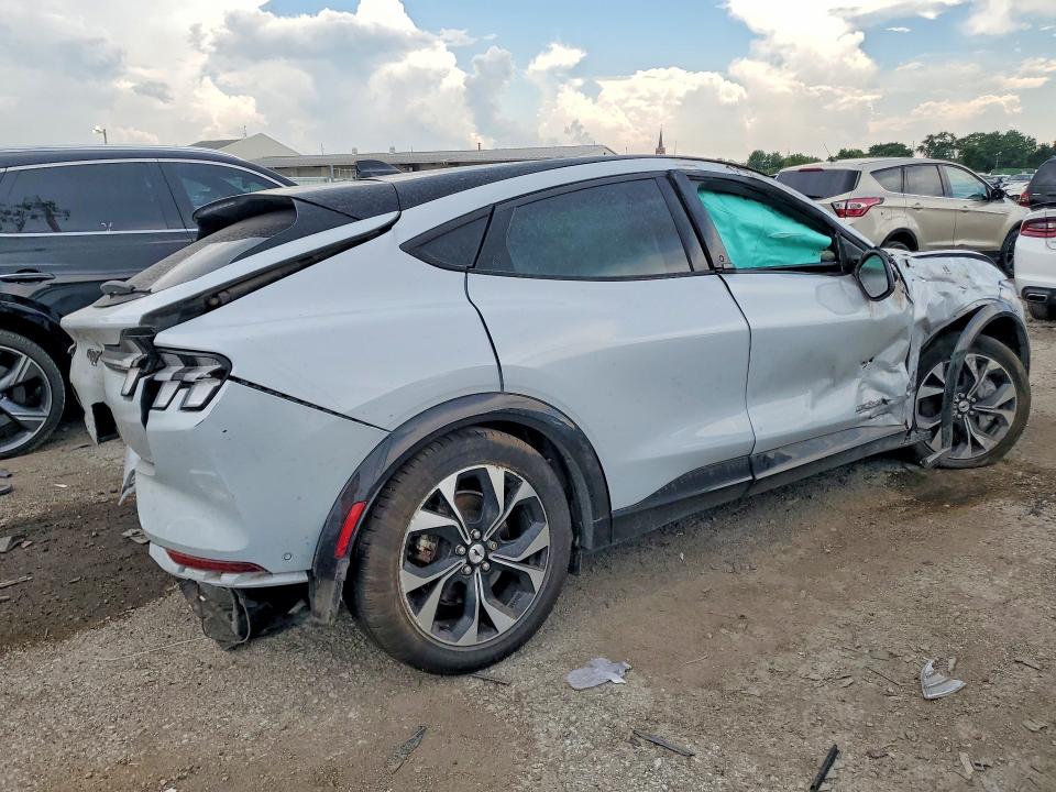 Photo 3 from auction – 2023 FORD MUSTANG MACH-E with VIN 3FMTK3SU8PMA32612