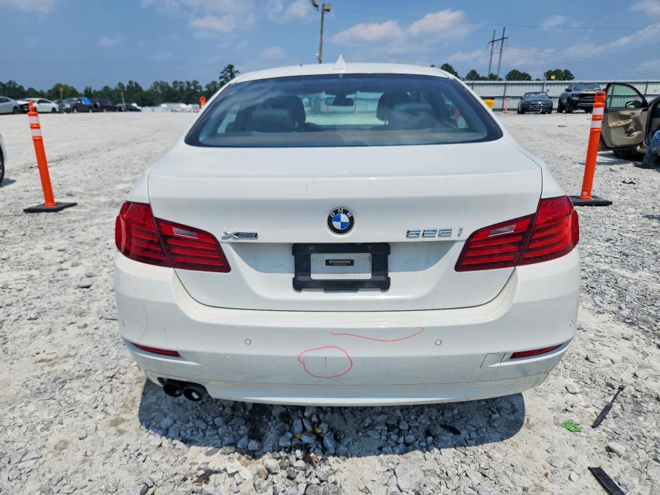 Photo 6 from auction – 2015 BMW 528 with VIN WBA5A7C57FG143902