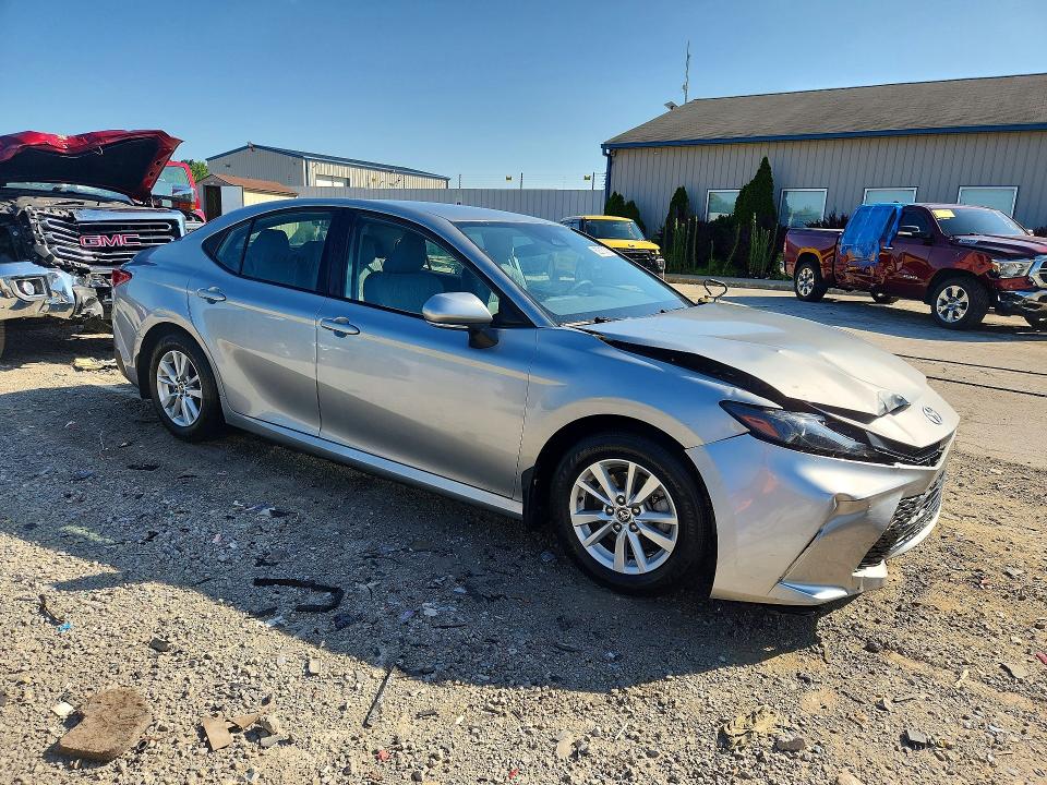 Photo 4 from auction – 2025 TOYOTA CAMRY with VIN 4T1DAACK2SU158395
