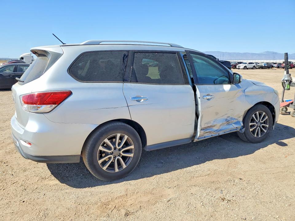 Photo 3 from auction – 2015 NISSAN PATHFINDER with VIN 5N1AR2MN3FC682418