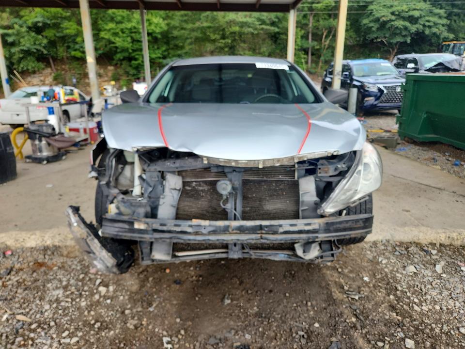 Photo 5 from auction – 2012 HYUNDAI SONATA with VIN 5NPEB4AC9CH377028