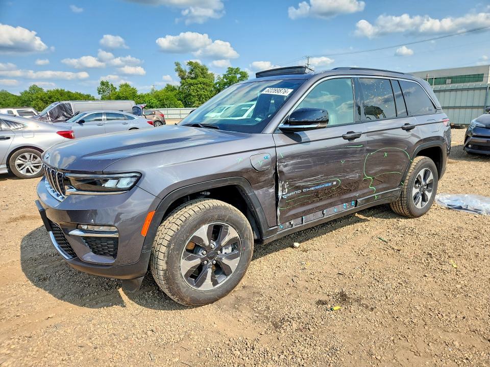 2024 JEEP GRAND CHEROKEE