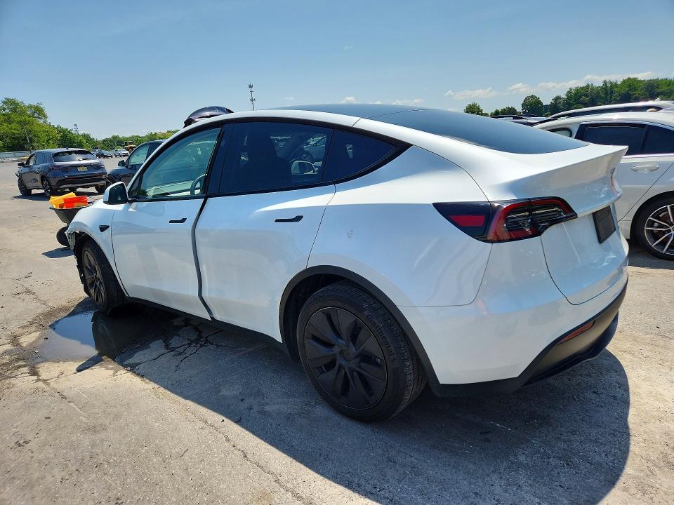 Photo 2 from auction – 2024 TESLA MODEL Y with VIN 7SAYGDEE5RA326966