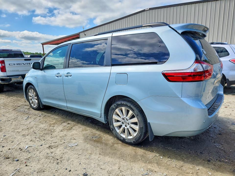 Photo 2 from auction – 2016 TOYOTA SIENNA with VIN 5TDDK3DCXGS132675