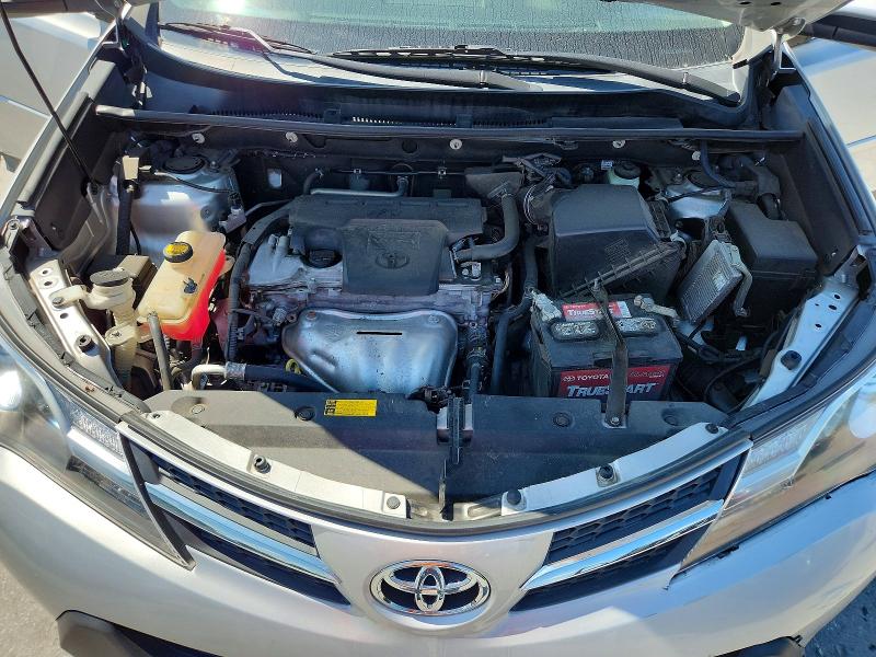 Photo 12 from auction – 2015 TOYOTA RAV4 with VIN 2T3DFREV6FW369989