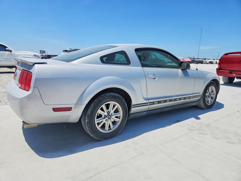 Photo 3 from auction – 2007 FORD MUSTANG with VIN 1ZVFT80N275222271