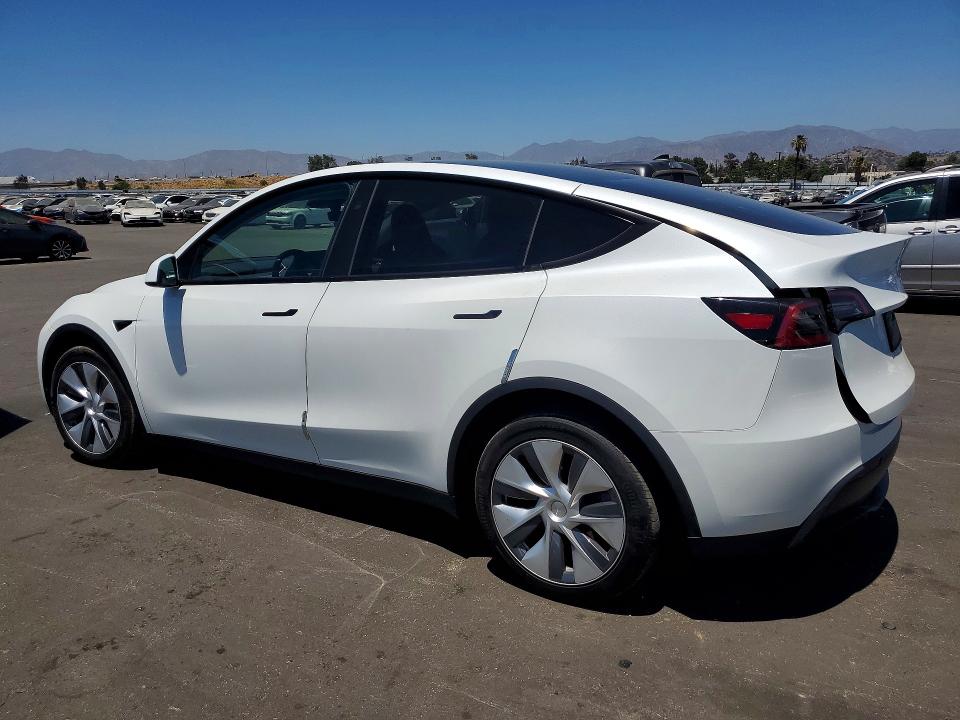 Photo 2 from auction – 2023 TESLA MODEL Y with VIN 7SAYGDEE8PF857899