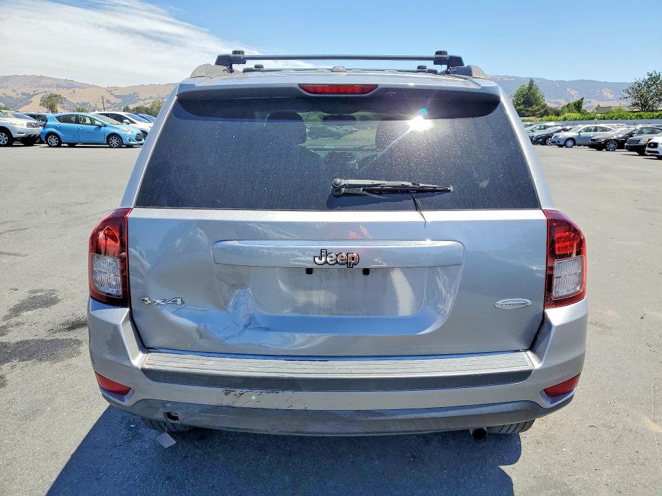 Photo 6 from auction – 2016 JEEP COMPASS with VIN 1C4NJDEB1GD631752