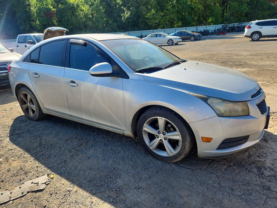 Photo 4 from auction – 2012 CHEVROLET CRUZE with VIN 1G1PG5SC2C7176938