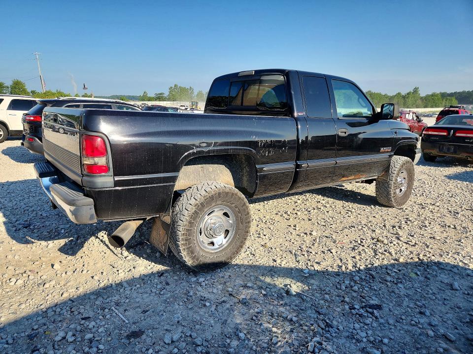 صورة رقم 3 من المزاد - 1998 DODGE RAM 2500 مع VIN 1B7KF23D1WJ151840