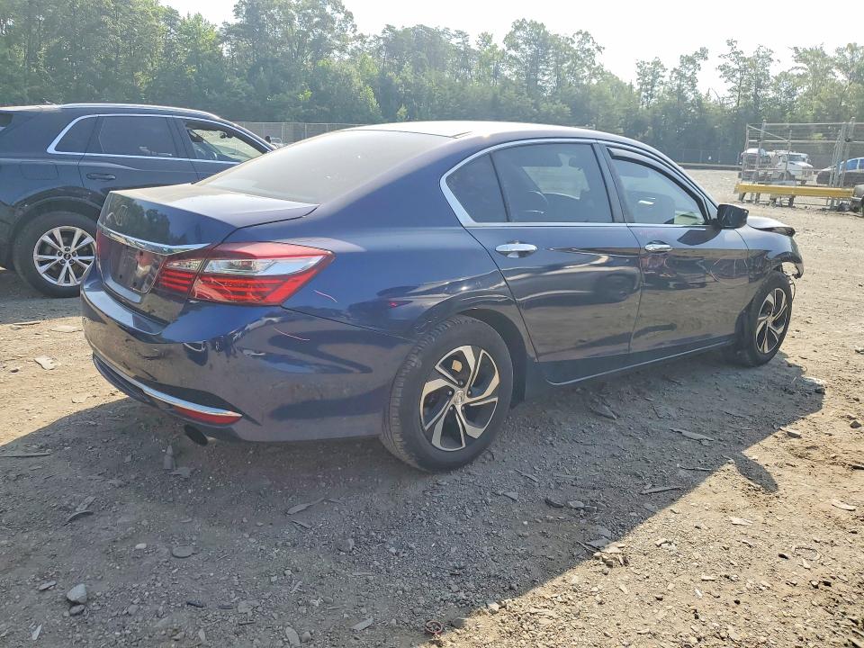Photo 3 from auction – 2016 HONDA ACCORD with VIN 1HGCR2F42GA127704