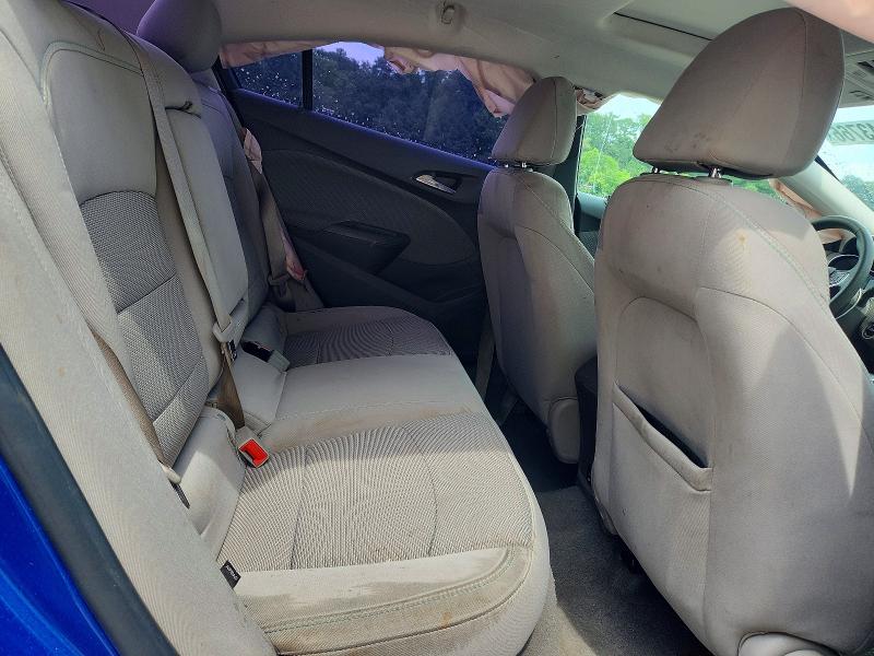 Photo 10 from auction – 2018 CHEVROLET CRUZE with VIN 1G1BE5SM4J7224669