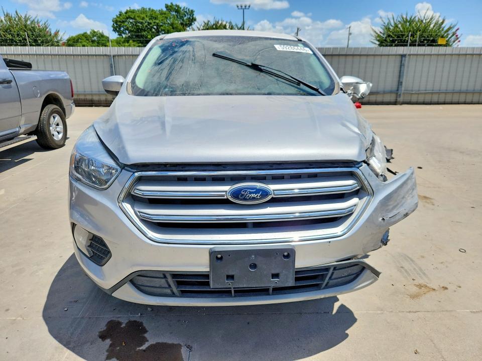 Photo 5 from auction – 2019 FORD ESCAPE with VIN 1FMCU9GD2KUB90535