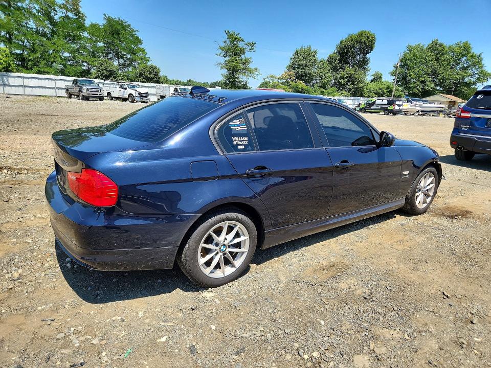 Photo 3 from auction – 2010 BMW 328 with VIN WBAPK5C52AA650356