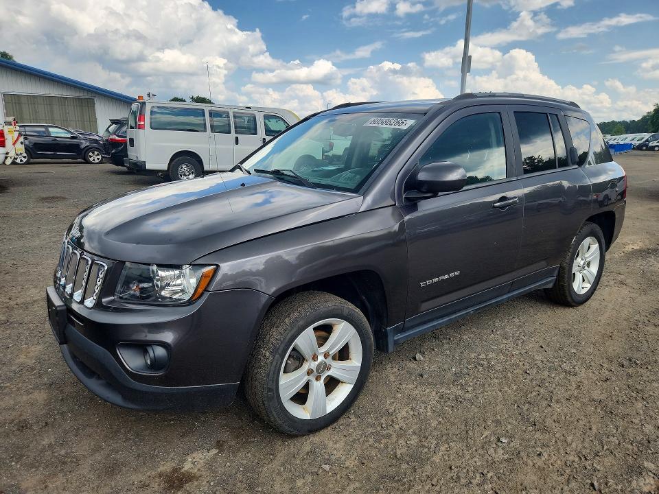 JEEP COMPASS 2017 with VIN 1C4NJDEB5HD210277 - Photo from auction