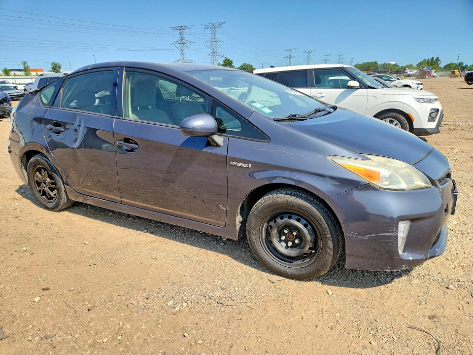 Photo 4 from auction – 2013 TOYOTA PRIUS with VIN JTDKN3DU3D5558328