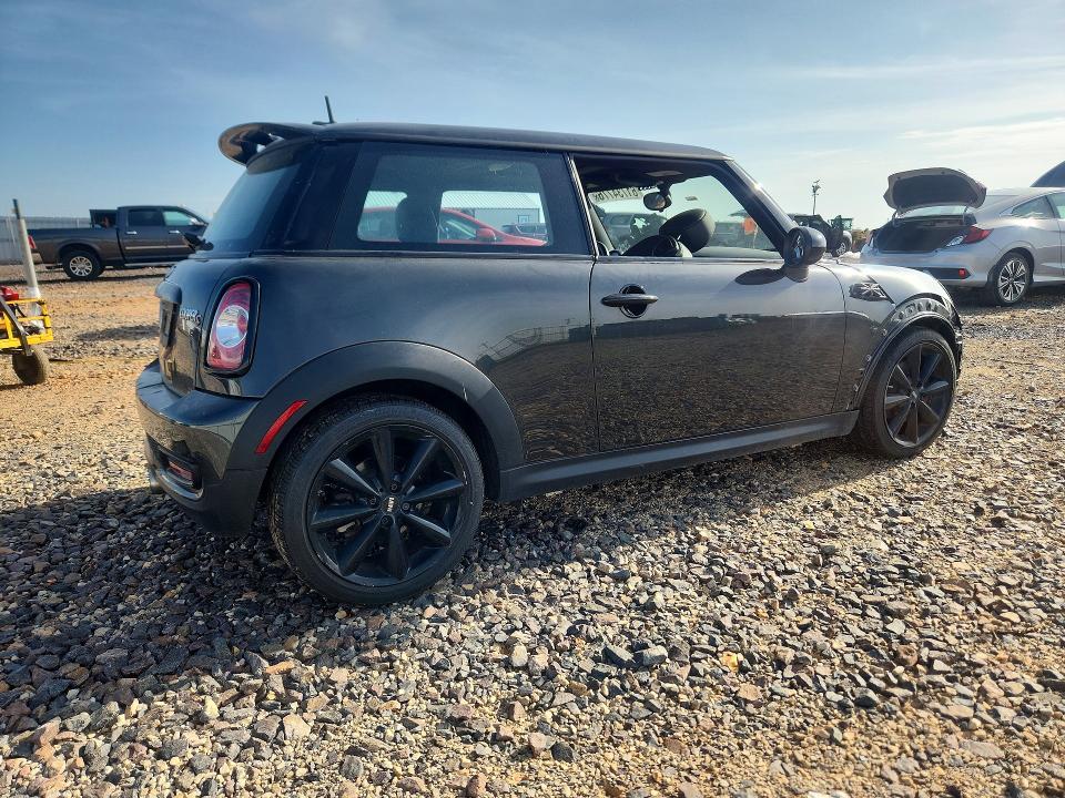 Photo 3 from auction – 2012 MINI COOPER with VIN WMWSV3C5XCTY29578