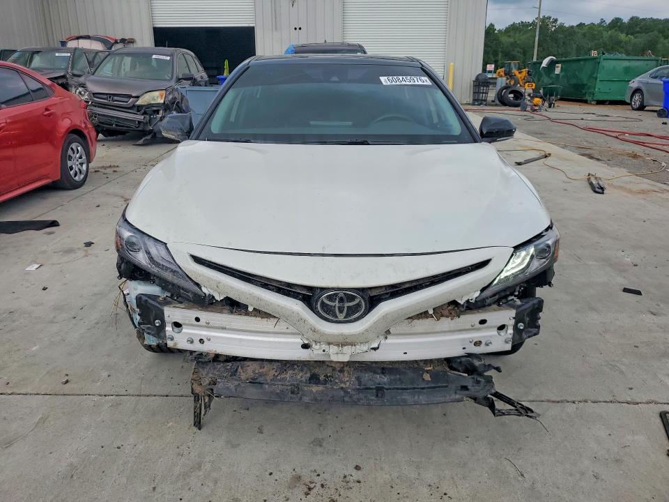 Photo 5 from auction – 2022 TOYOTA CAMRY with VIN 4T1K61AKXNU069870