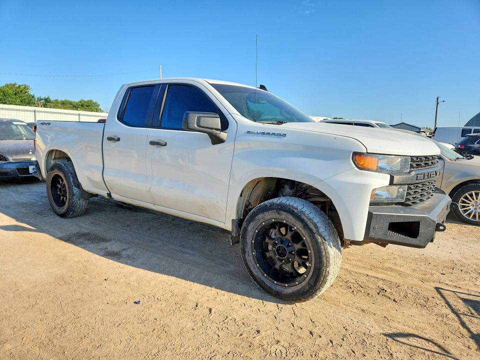 Photo 4 from auction – 2019 CHEVROLET SILVERADO with VIN 1GCRYAEF8KZ353698