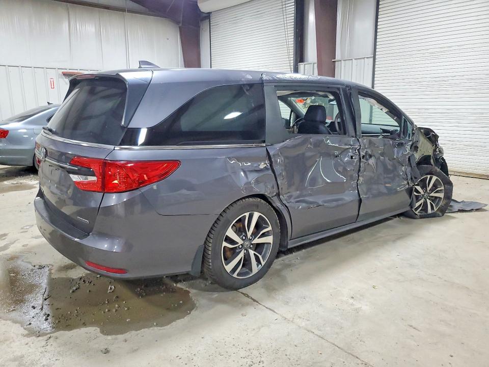 Photo 3 from auction – 2021 HONDA ODYSSEY with VIN 5FNRL6H85MB003883