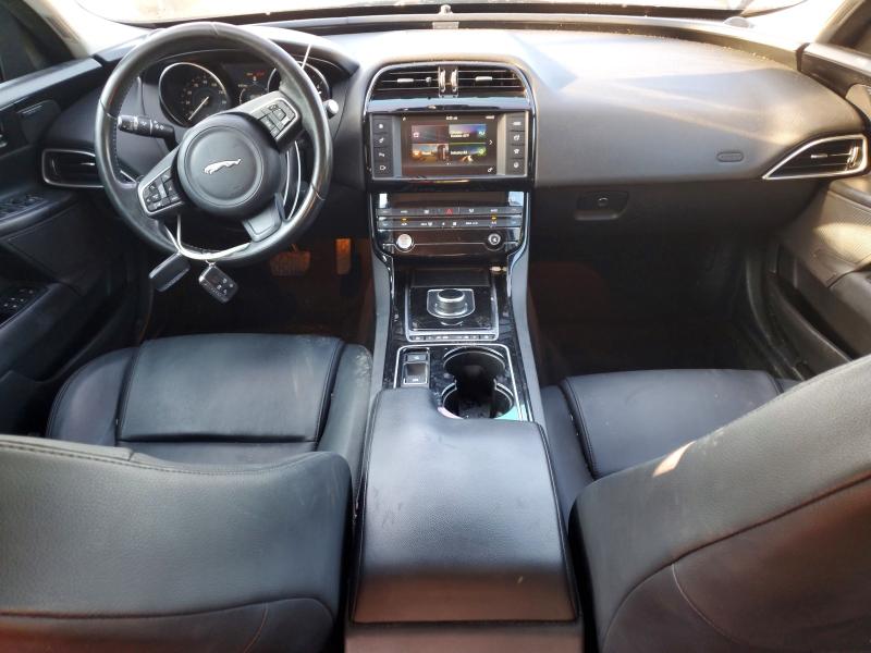 Photo 8 from auction – 2017 JAGUAR XE with VIN SAJAD4BN8HA952227