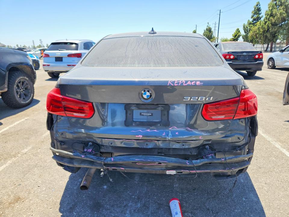 Photo 6 from auction – 2016 BMW 328 with VIN WBA8E5C58GK388499