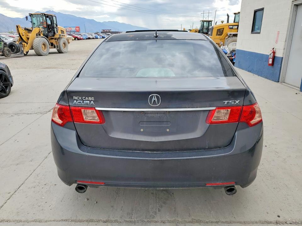 Photo 6 from auction – 2011 ACURA TSX with VIN JH4CU2F65BC003758