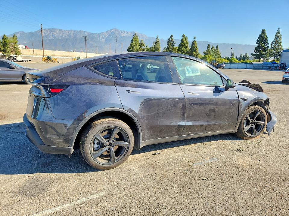 Photo 3 from auction – 2026 TESLA MODEL Y with VIN 7SAYGDED7TF559054