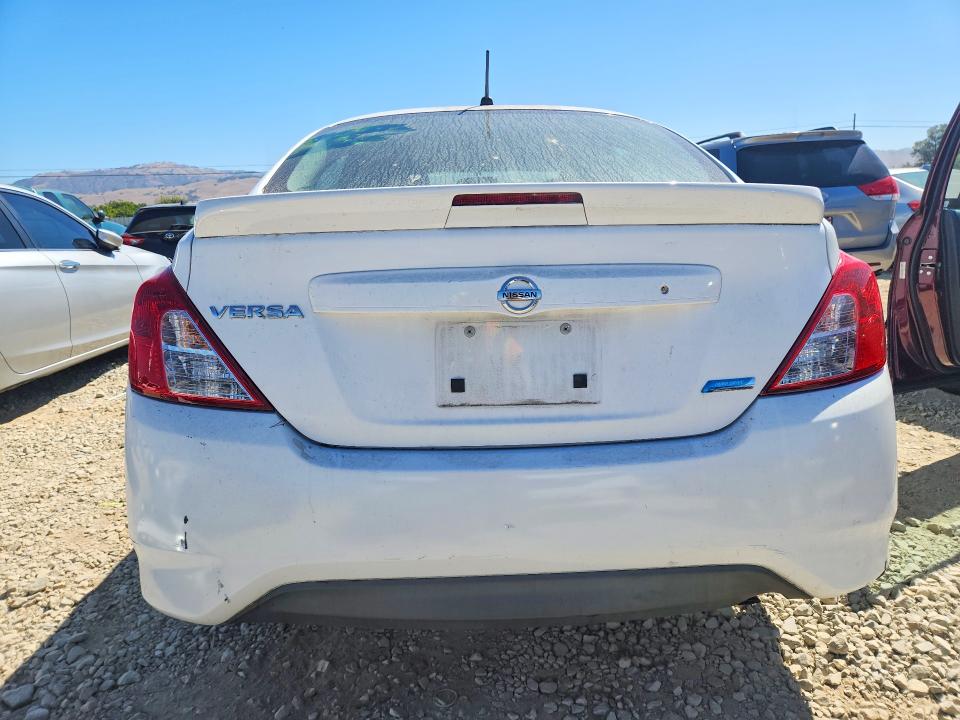 Photo 6 from auction – 2015 NISSAN VERSA with VIN 3N1CN7AP9FL935437