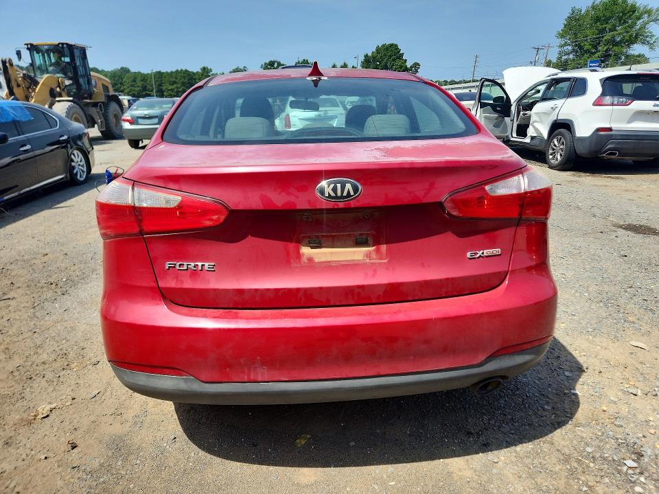 Photo 6 from auction – 2015 KIA FORTE with VIN KNAFX4A83F5322514