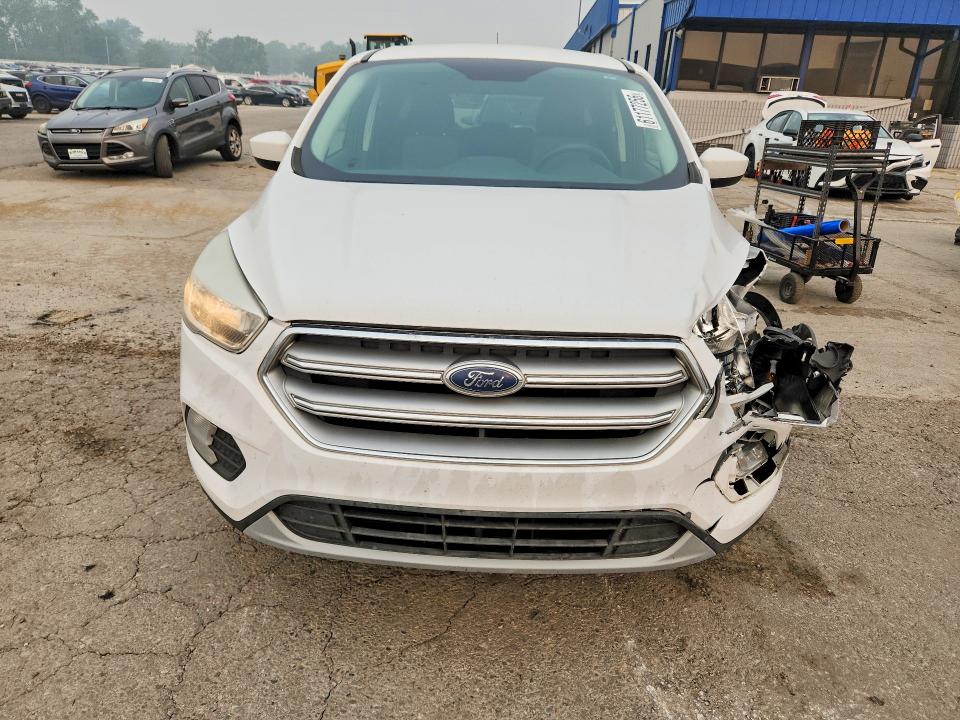Photo 5 from auction – 2019 FORD ESCAPE with VIN 1FMCU9GD7KUB35644