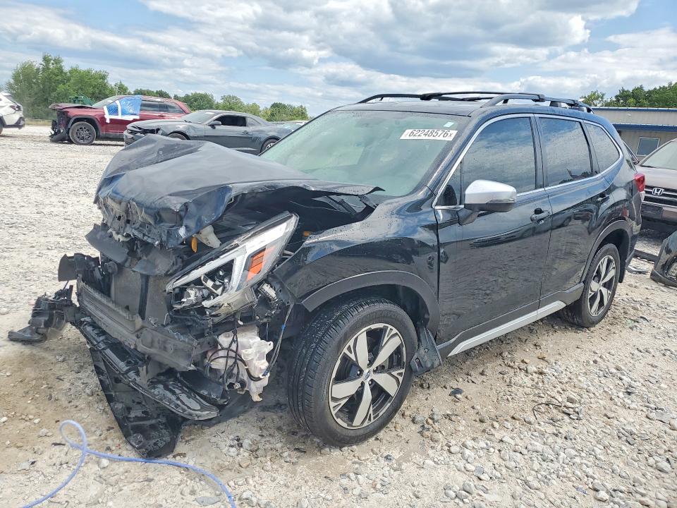 SUBARU FORESTER 2020 with VIN JF2SKAXC6LH460523 - Photo from auction