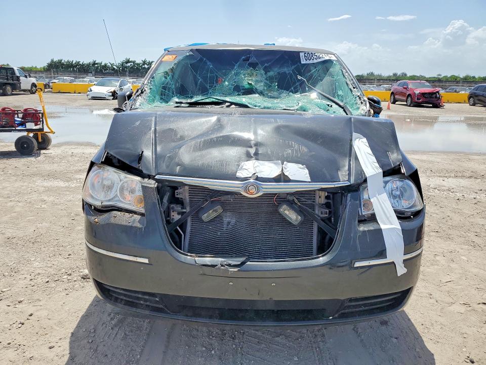 Photo 5 from auction – 2008 CHRYSLER TOWN & COUNTRY with VIN 2A8HR44H98R634336