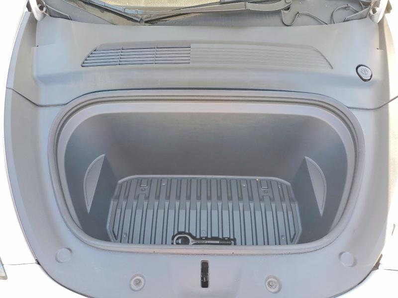 Photo 12 from auction – 2021 TESLA MODEL Y with VIN 5YJYGDEE8MF138628