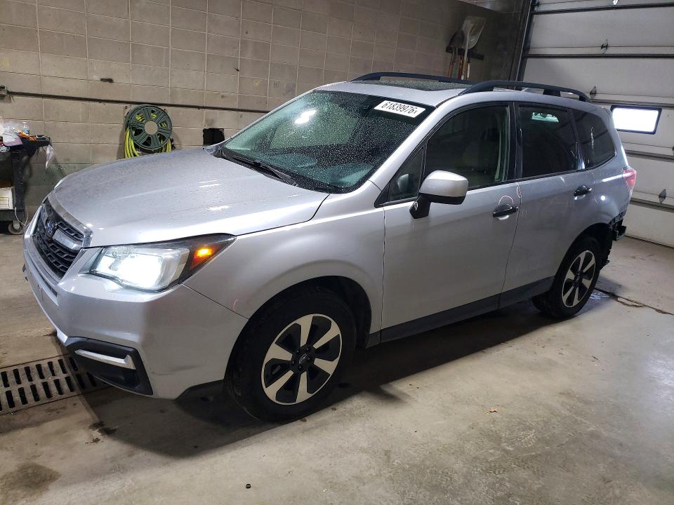 SUBARU FORESTER 2017 with VIN JF2SJAEC5HH517386 - Photo from auction
